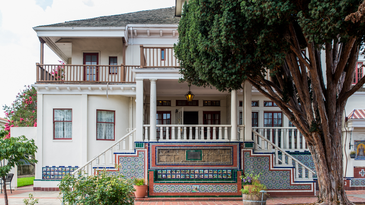 Casa Peralta House in San Leandro is BARTable