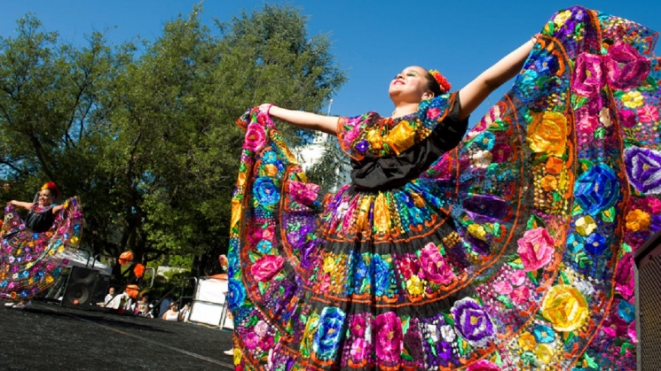 Celebrate El Día de los Muertos with the Oakland Museum of CA. Photo courtesy of Oakland Museum of CA.