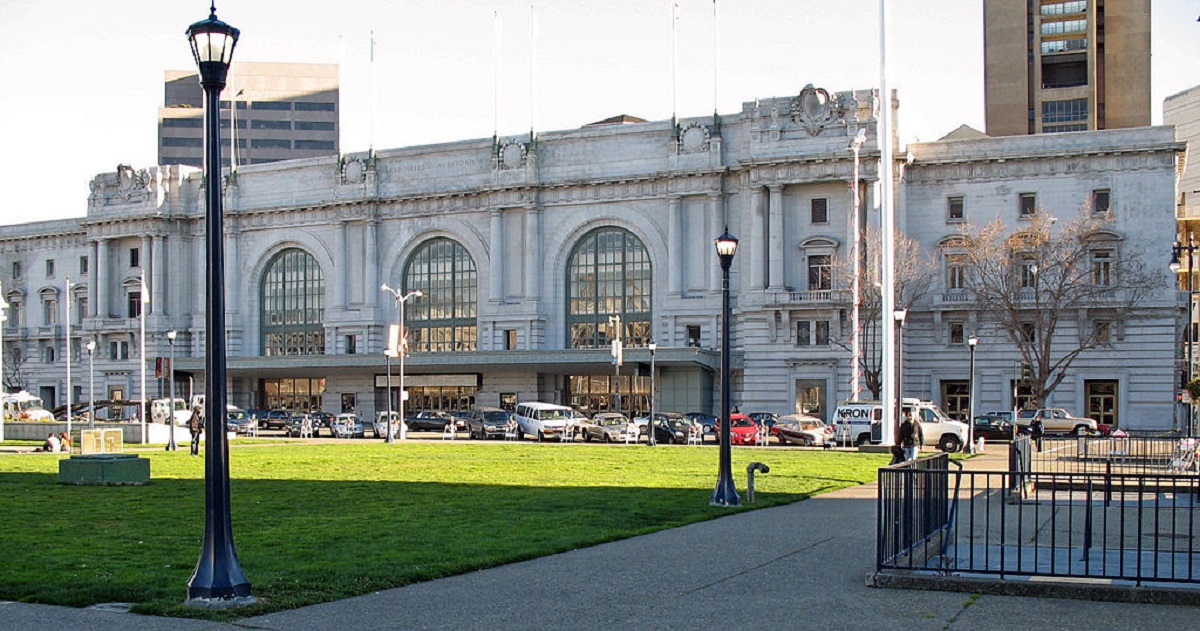 Bill Graham Civic Auditorium BARTable