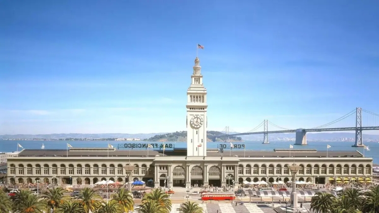 It's easy to spend the afternoon at the San Francisco Ferry Building. Photo courtesy of San Francisco Travel. It's easy to spend the afternoon at the San Francisco Ferry Building. Photo courtesy of San Francisco Travel.