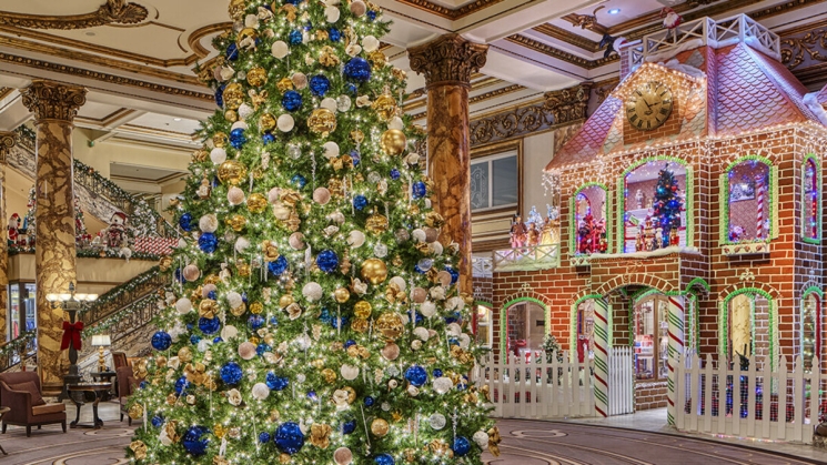 The holiday light displays at the Fairmont San Francisco is one of the best in the Bay Area. Photo courtesy of Fairmont San Francisco. 