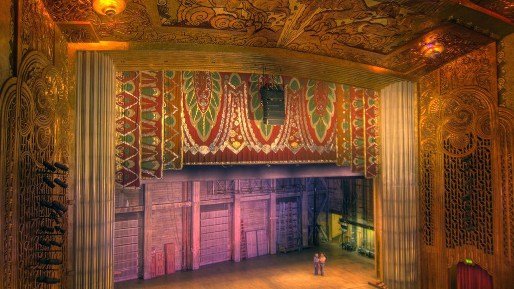 Paramount Theatre BARTable Paramount Theatre BARTable