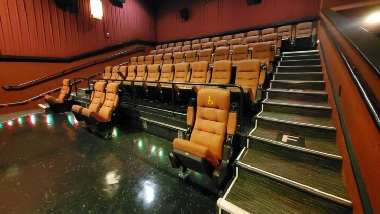 Cinemark Century Hayward. Photo courtesy of Yelp. 