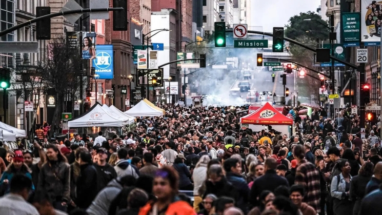 A crowd gathers at Downtown First Thursdays. Photo courtesy of SF Partnerships.