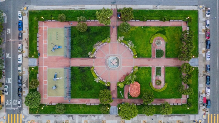 Aerial view of Huntington Park. Photo courtesy of Kinoko Real Estate. 