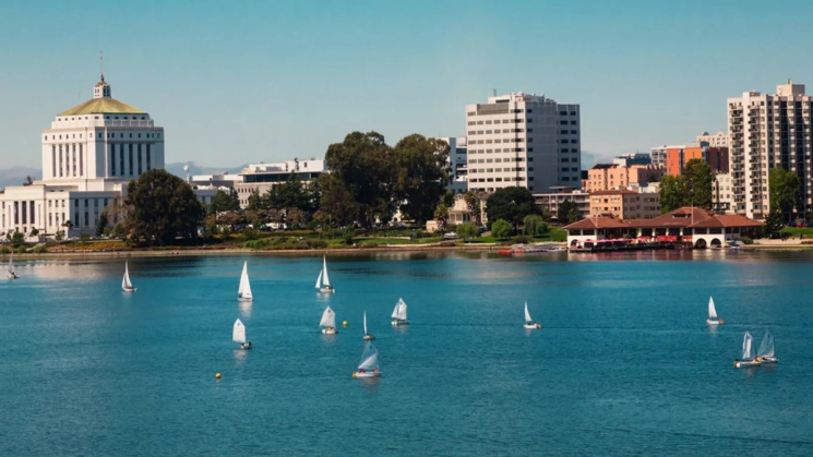 Lake Merritt. Photo courtesy of Visit California.