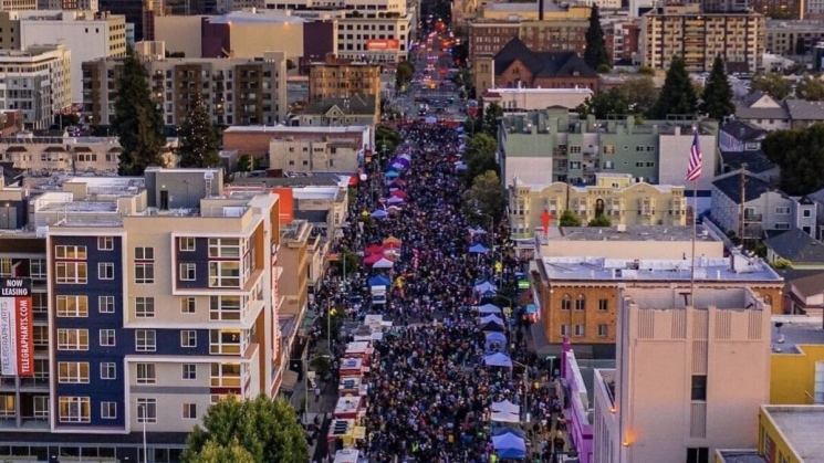 Oakland First Fridays. Photo courtesy of Do the Bay. 