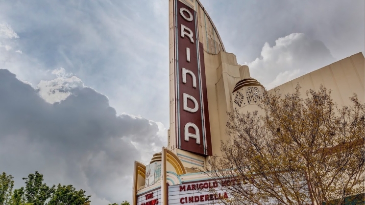 Orinda Theater. Photo courtesy of Orinda Theater. 