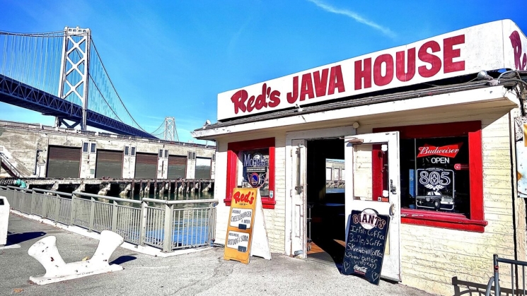 exterior a 1 story bulding with Red's Java House in red writing