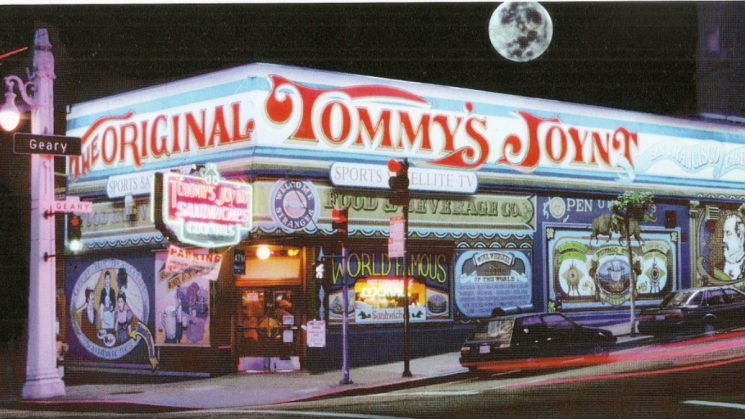 tommy's joynt lit up at night