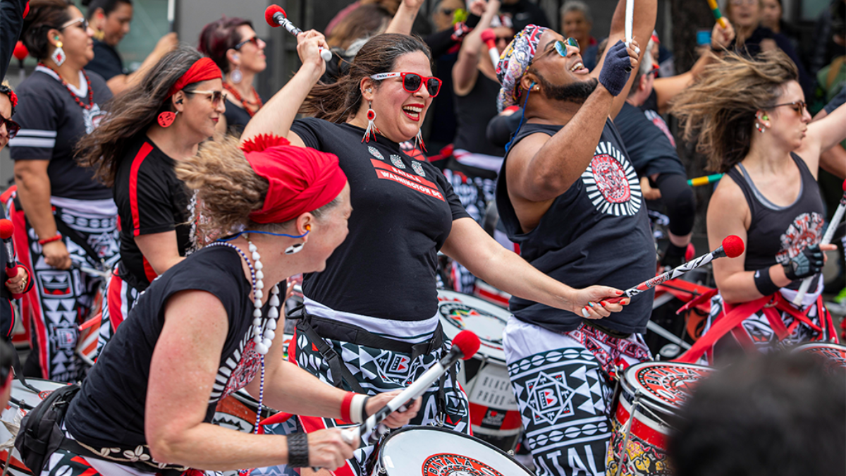 CARNAVAL SF returns to the Mission District near BART