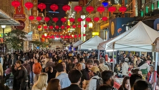 Visit the Chinatown Night Market. Photo by SFist (Redit: Bernal_70/Reddit)