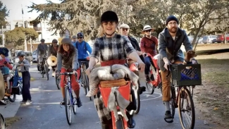 Join your fellow tweed lovers for the San Francisco Tweed Ride. Photo courtesy of  Funcheap. 