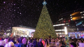 Head to Thrive City for festive fun! Photo courtesy of Chase Center. 