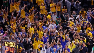 A crowded stadium of Warriors fans. Photo courtesy of Chase Center.