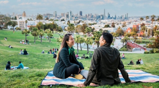 A picnic with a view at Mission Dolores Park. Photo courtesy of San Francisco Travel Association. 