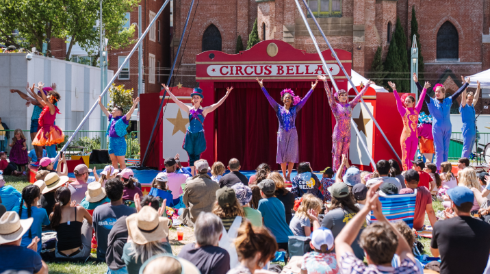 come out for a free carnival show in SF